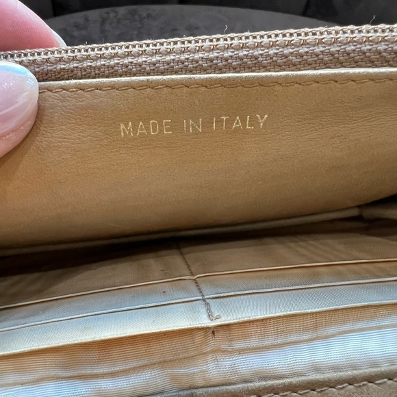 Sold-Chanel 24k gold HW caviar timeless CC clutch - Picture 10 of 17